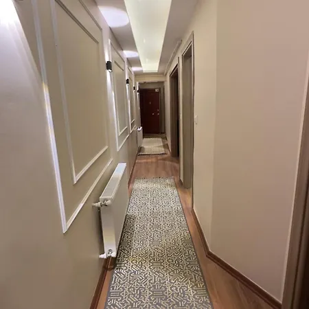 Golden Tulip 4*