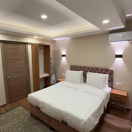 Golden Tulip 4*
