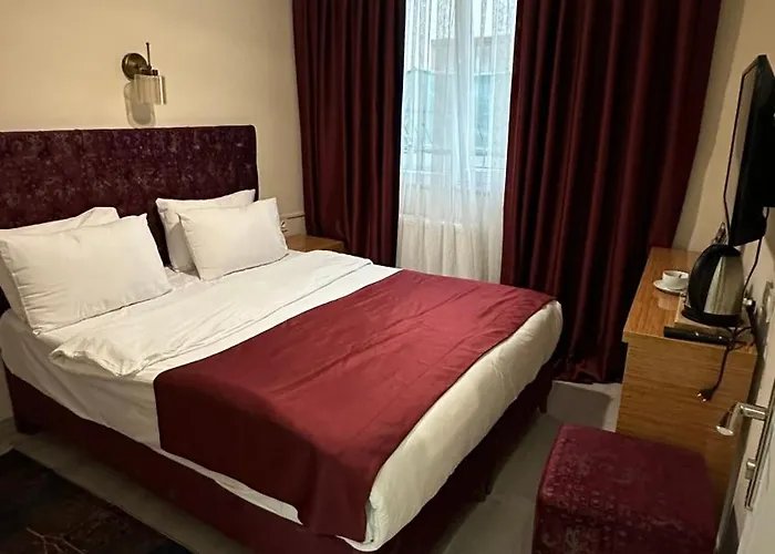 Golden Tulip Apartahotel 4*