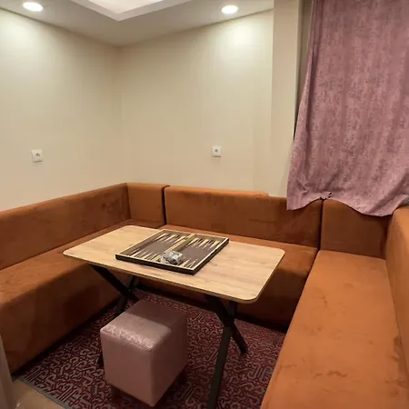Golden Tulip شقة فندقية